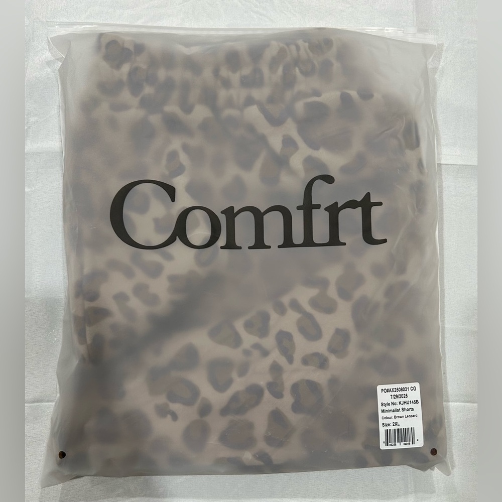 NWT Minimalist Shorts - Picture 8 of 8